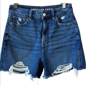 AMERICAN EAGLE High Rise Mom Shorts ✨